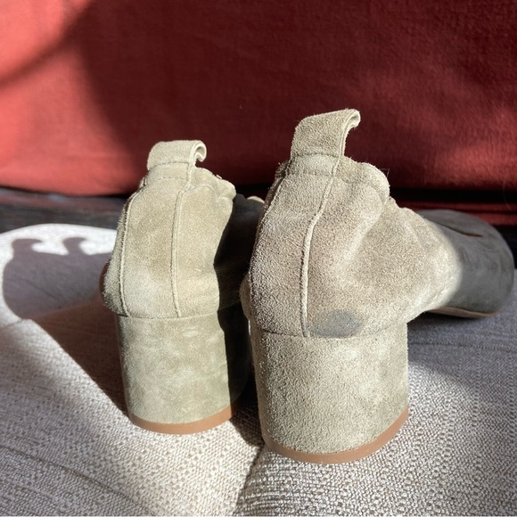 Everlane The Italian Leather Day Heel Suede Olive 8 NWB - Picture 2 of 4